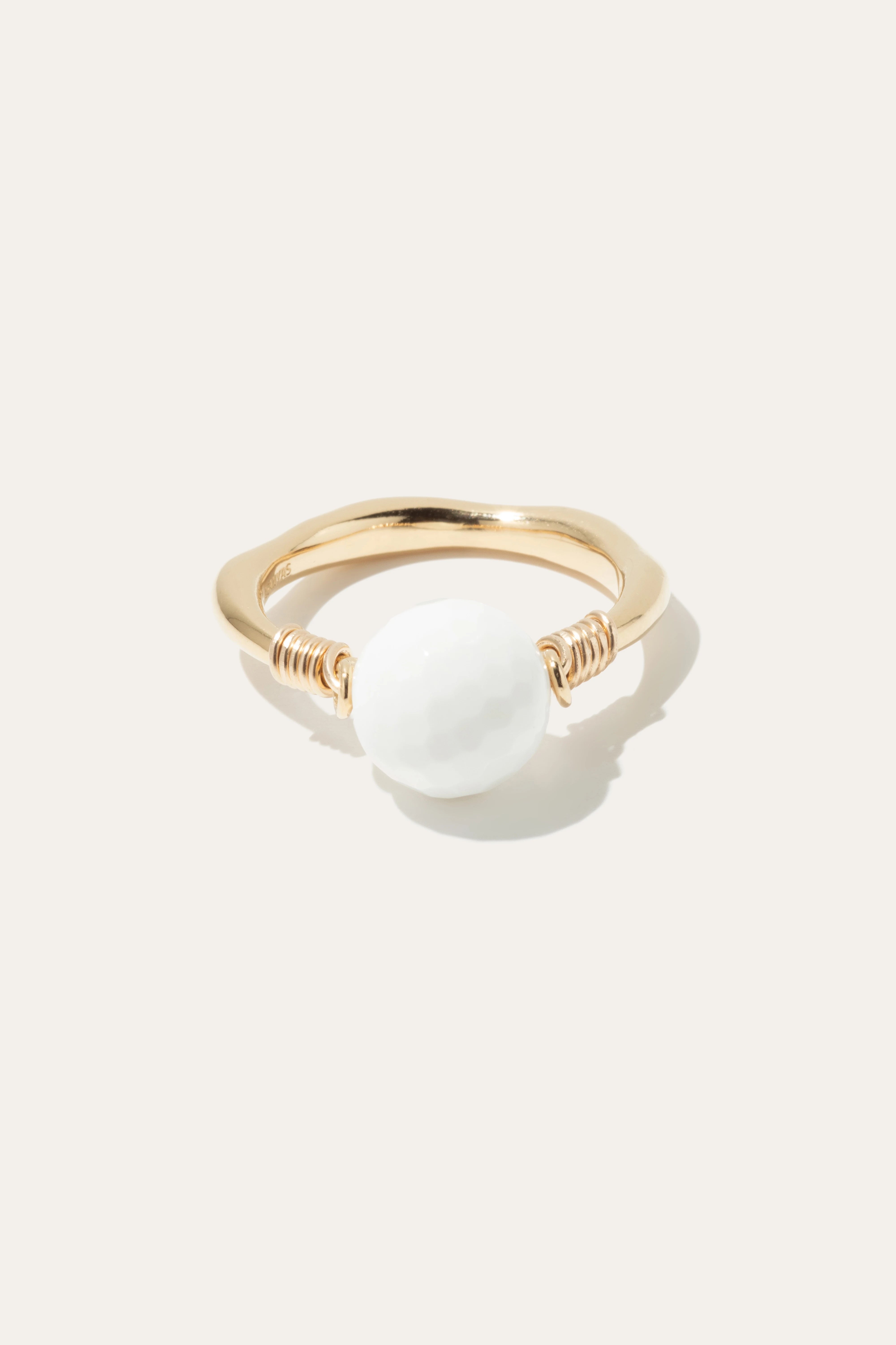Gold Lunaris White Agate ring