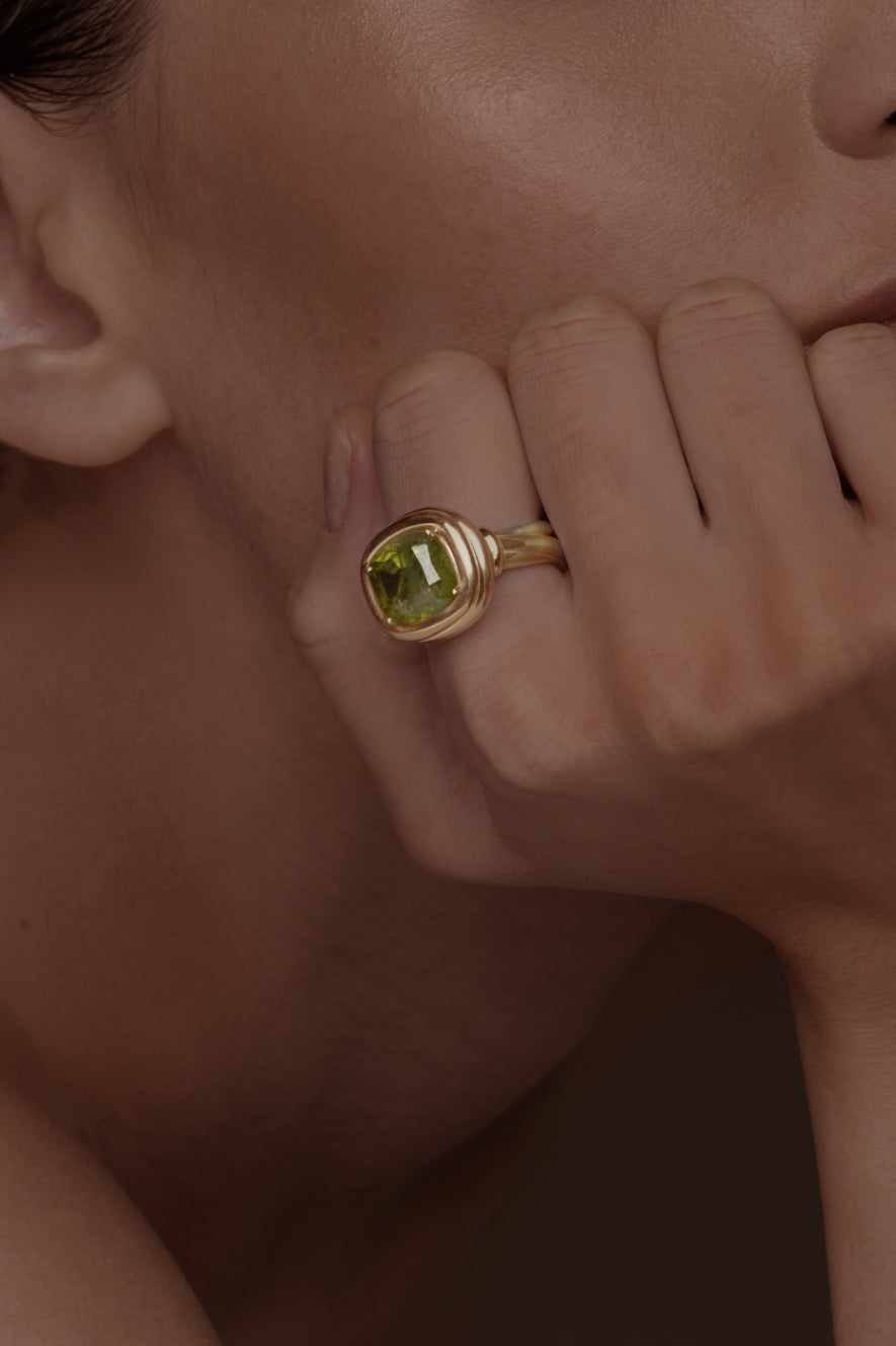 Gold-plated Peridot Phèdre N°30 ring